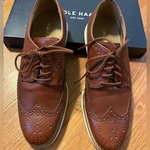 Men’s Cole Haan Dress Shoes. Size 7.5. Very lightly used.